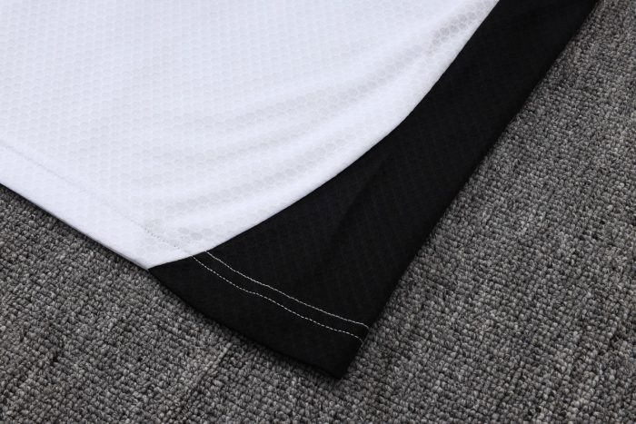 Bayern Munich White Polo Shirt - 图片 3