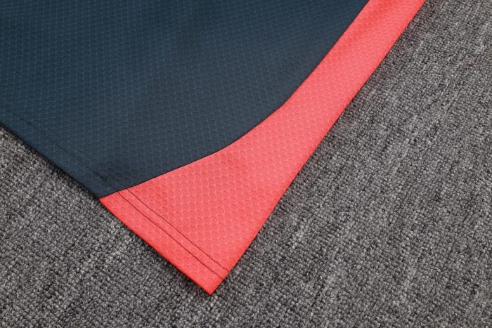 Bayern Munich Dark Gray Short Sleeve Training Suit - 图片 3