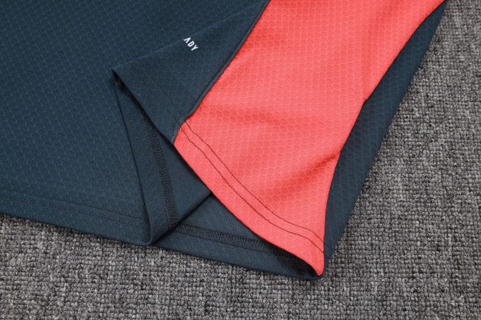 Bayern Munich Dark Gray Short Sleeve Training Suit - 图片 4