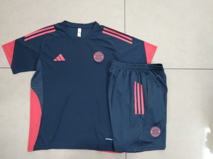 Bayern Munich Dark Gray Short Sleeve Training Suit - 图片 9