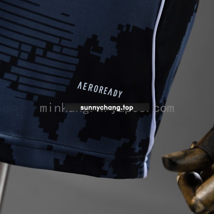 Frankfurt 25/26 Third Jersey - 图片 2