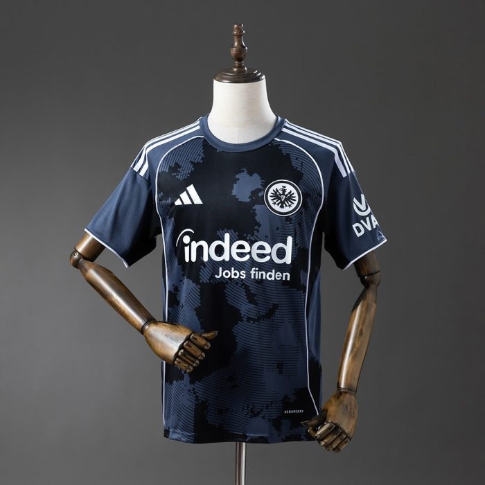 Frankfurt 25/26 Third Jersey - 图片 9