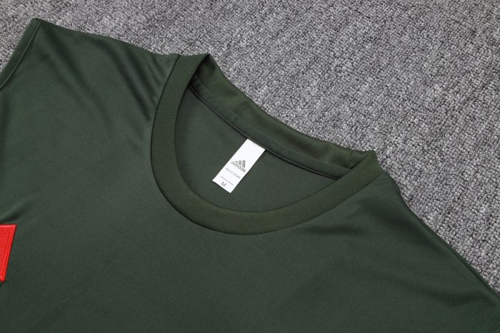 Bayern Munich Dark Green Vest - 图片 6