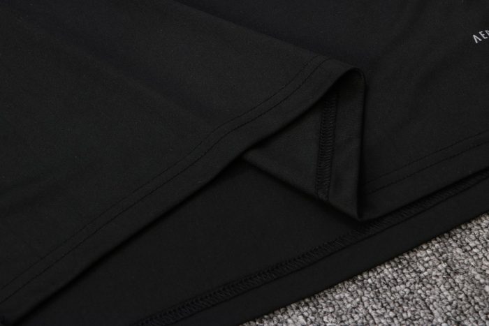 Bayern Munich 22/23 Black Vest with White Trim - 图片 5