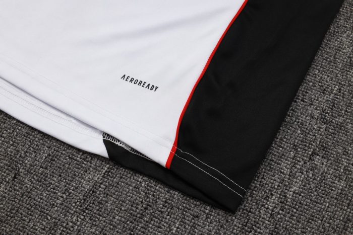Bayern Munich White Half-Zip Jacket - 图片 4