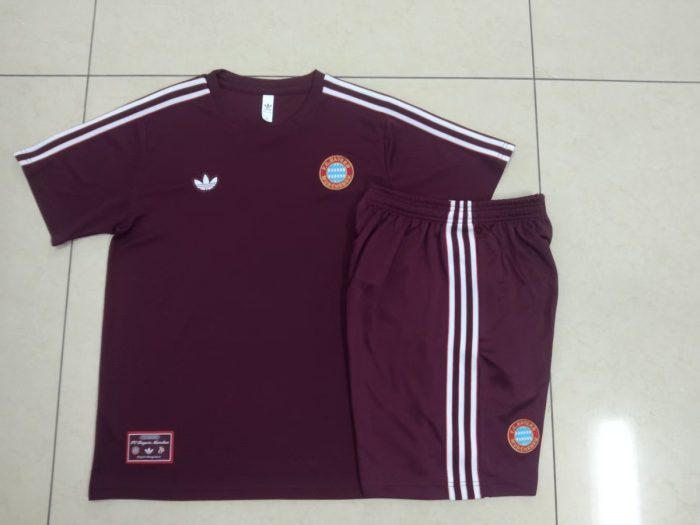 Bayern Munich Retro Short Sleeve Jersey - Deep Maroon - 图片 9