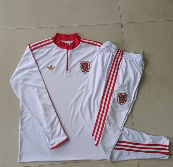Bayern Munich 125th Anniversary White Half-Zip Jacket - 图片 9