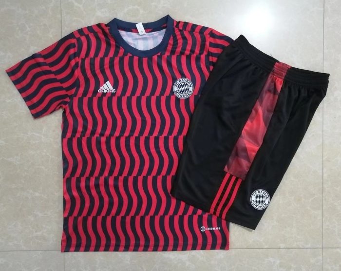 Bayern Munich 22/23 Stripe Black Red Short Sleeve Training Set with 5-Point Shorts - 图片 9