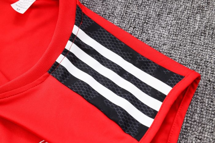 Bayern Munich 22/23 Red Vest with White Trim and 5-Panel Shorts - 图片 6