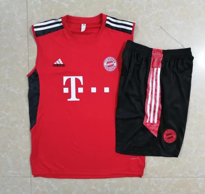 Bayern Munich 22/23 Red Vest with White Trim and 5-Panel Shorts - 图片 9