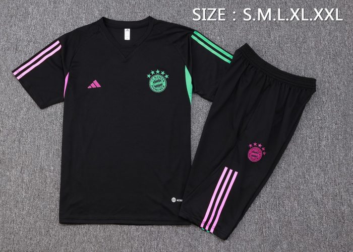 Bayern Munich 23-24 Black Short Sleeve Training Set with 3/4 Pants - 图片 2