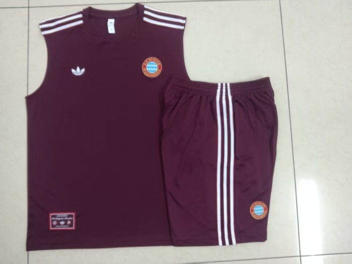 Bayern Munich Retro Vest Deep Maroon - 图片 9
