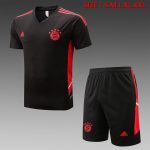 Bayern Munich 22-23 Black Short Sleeve Training Set with 5-Inch Shorts