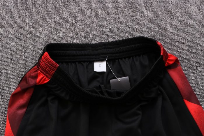 Bayern Munich 22-23 Red Splatter Print Short Sleeve Training Suit with 5-Panel Shorts - 图片 7