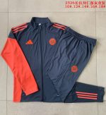 Bayern Munich Children's Long Sleeve Jacket, Dark Grey with Orange Sleeves - 图片 3