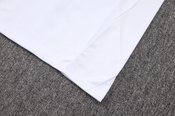 Bayern Munich 25/26 White Retro Vest (Color Trim) - 图片 3