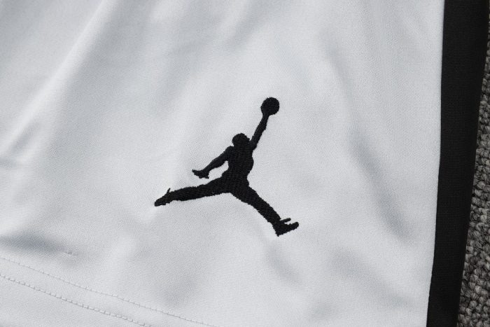 Paris PSG 23-24 Jordan Light Gray Vest - 图片 4