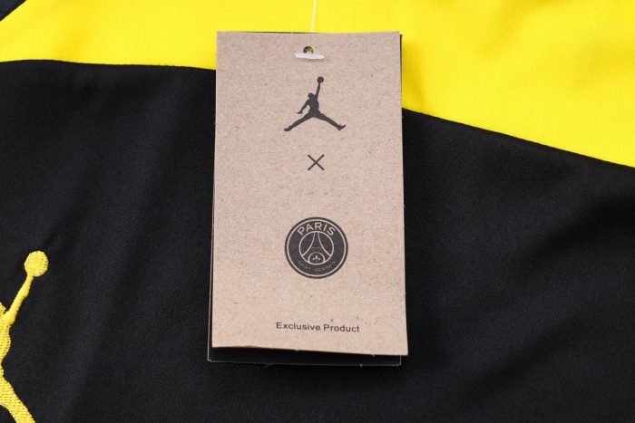 PSG 23/24 Jordan Black Short Sleeve Training Suit with 5-Panel Shorts - 图片 4