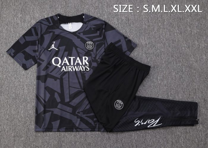 PSG 22/23 Jordan Dark Grey Splatter Short Sleeve Training Set with Pants - 图片 2