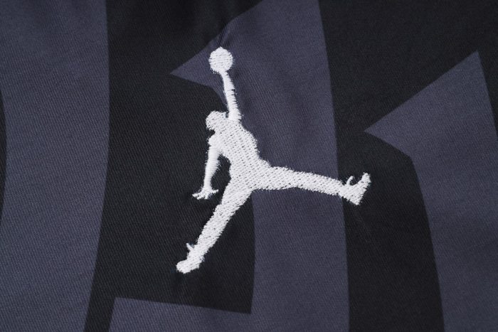 PSG 22/23 Jordan Dark Grey Splatter Short Sleeve Training Set with Pants - 图片 5