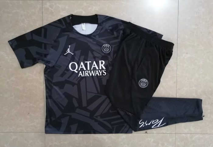 PSG 22/23 Jordan Dark Grey Splatter Short Sleeve Training Set with Pants - 图片 9