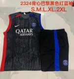 Paris Saint-Germain 23-24 Vest Black with Red and Blue Sleeve Trim - 图片 9
