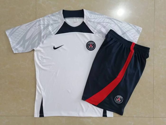 Nike Paris Saint-Germain 2022-2023 White Short Sleeve Training Set with 5-Inch Shorts - 图片 4