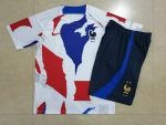 France 22/23 White Splatter Print Short Sleeve Training Set with 5-Inch Shorts - 图片 9