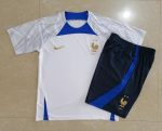 France 22/23 White Short Sleeve Training Suit with 5-Panel Shorts - 图片 9