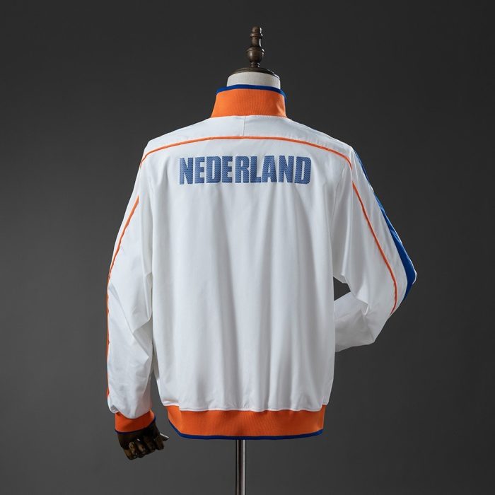 Netherlands 2010-2011 Windbreaker - White - 图片 3