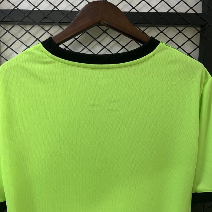 2025 Portugal Goalkeeper Jersey Green - 图片 5
