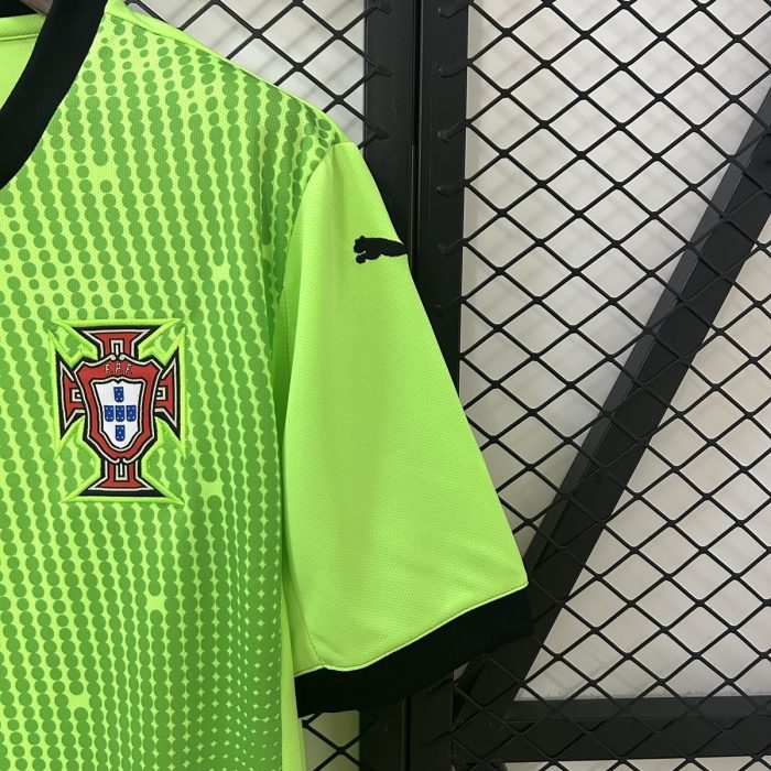 2025 Portugal Goalkeeper Jersey Green - 图片 8
