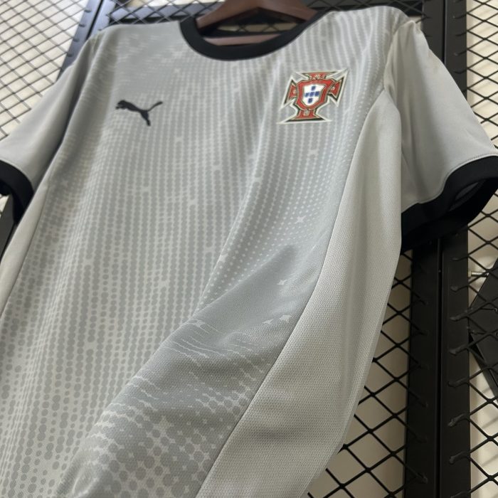 2025 Portugal Goalkeeper Jersey Grey - 图片 4