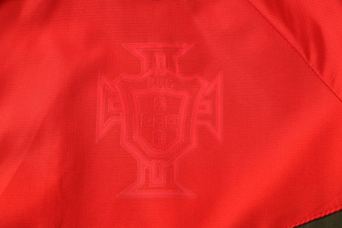 Portugal 21-22 Military Green Windbreaker (Red Upper) - 图片 6