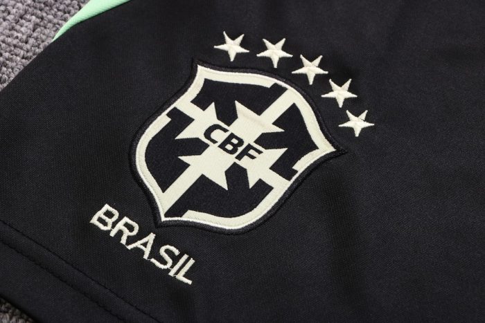 Brazil 22/23 Short Sleeve Training Set in Grass Green (with 5-inch Shorts) - 图片 3