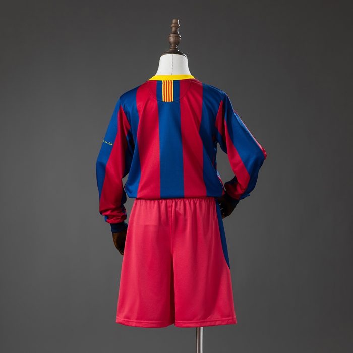 Barcelona 10/11 Home Retro Long Sleeve Kids Kit Jersey - 图片 2