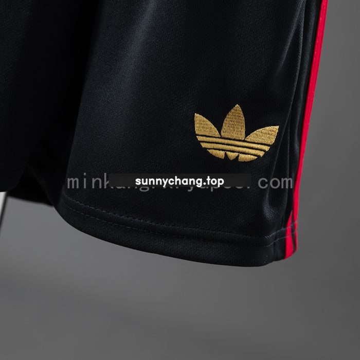 M-U 25/26 Cultural Story - Red Kids Kit Jersey - 图片 3