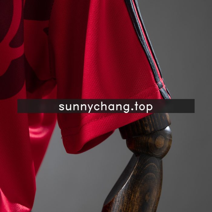 M-U 25/26 Cultural Story - Red Kids Kit Jersey - 图片 5