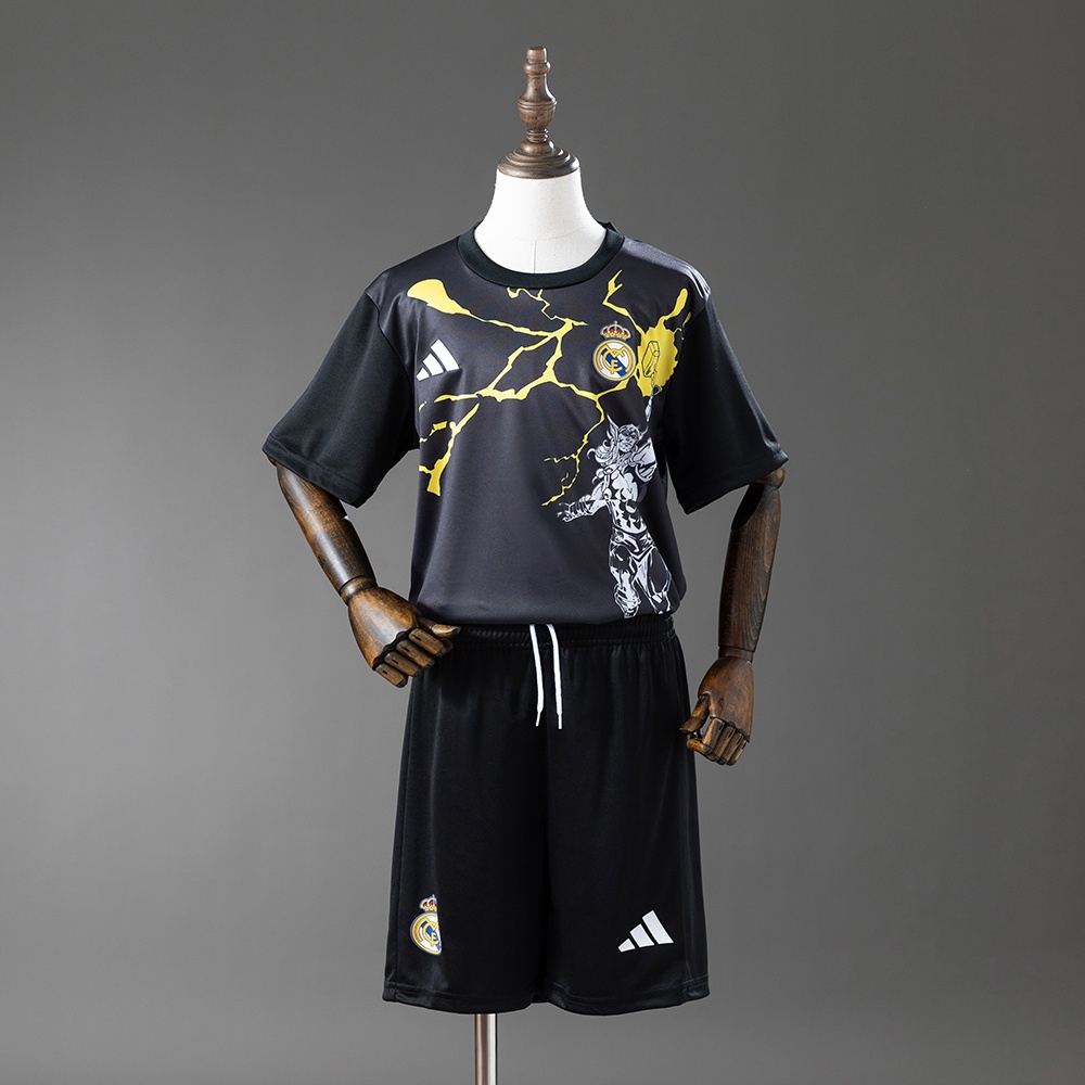 JER-10416_1 Real Madrid 25/26 Avengers Pre-Match Black Kids Kit Jersey - 图片 1