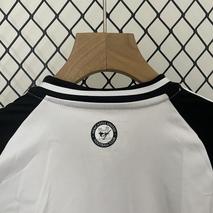 Newcastle United Home Kids Jersey 24/25 - 图片 4