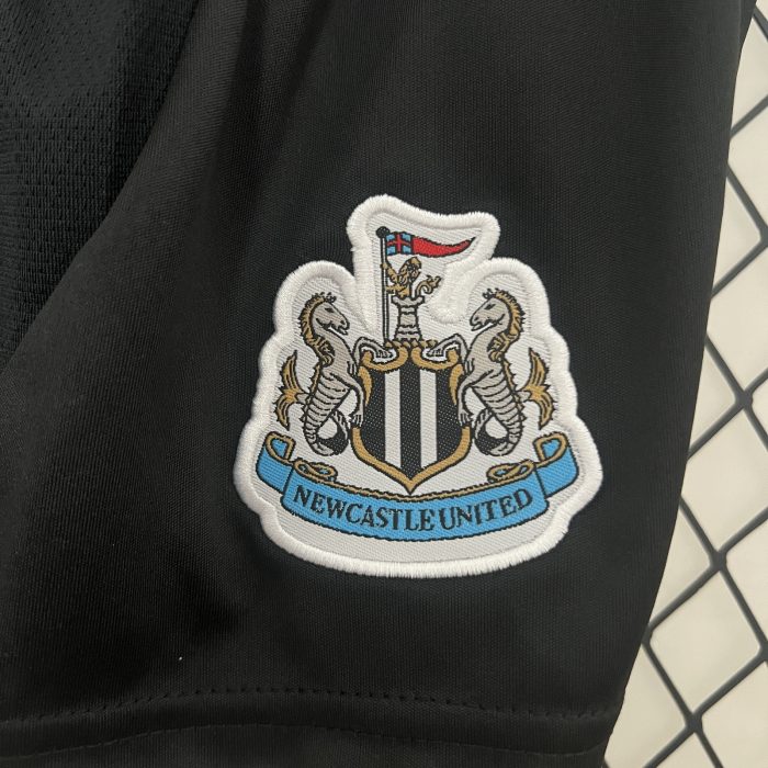 Newcastle United Home Kids Jersey 24/25 - 图片 6