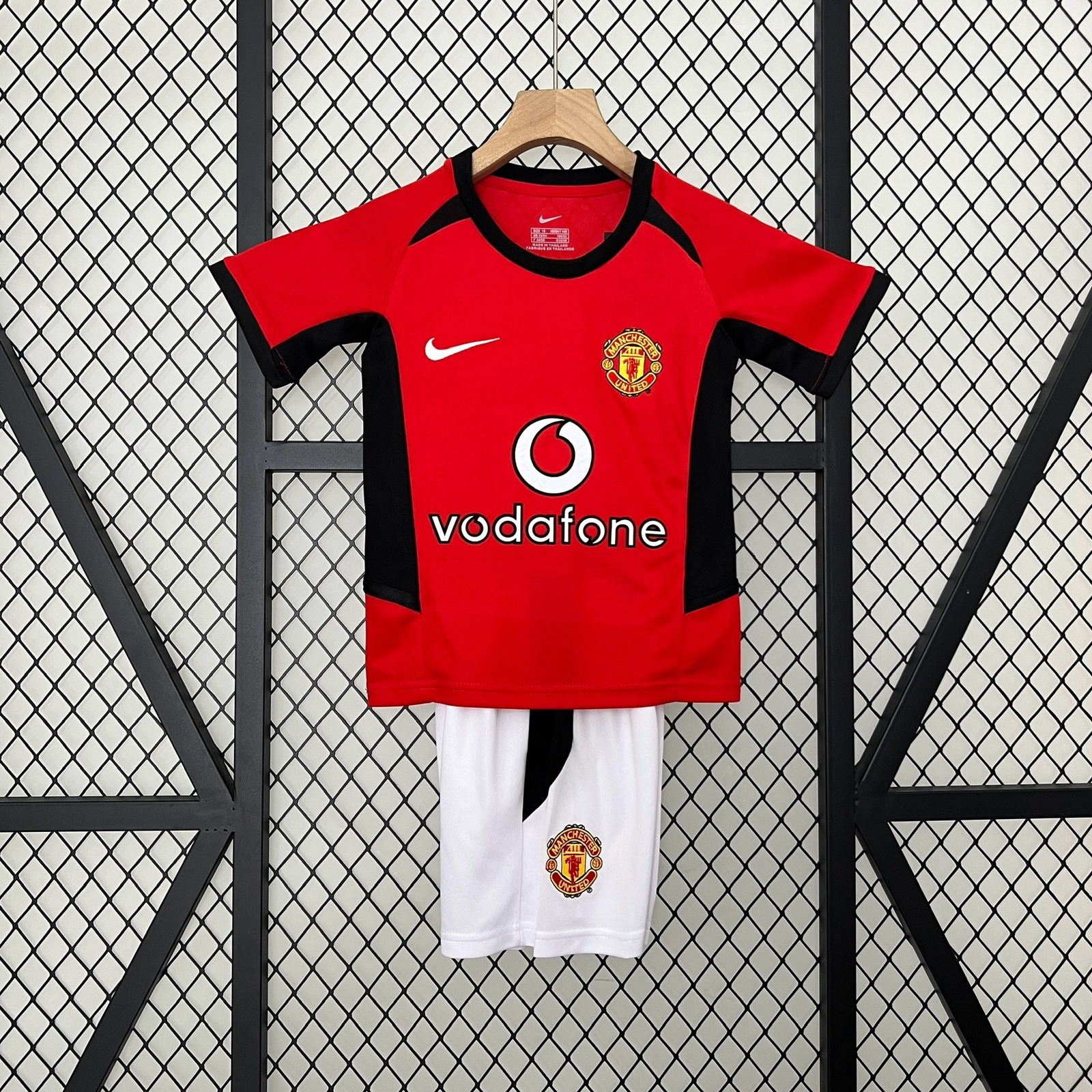 JER-10745_1 Kids Manchester United 2002-2004 Home Kit - 图片 1