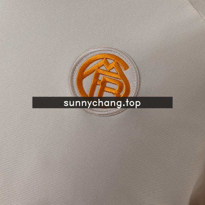 Bayern Munich Terrace Icons Long Sleeve T-Shirt Beige - 图片 5