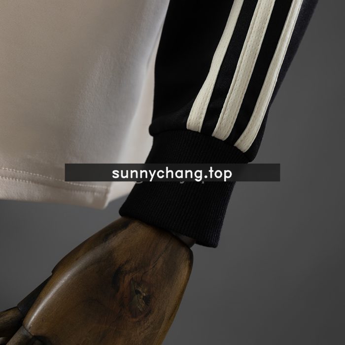 Oasis Tour Three-Striped Long-Sleeve T-Shirt - Beige - 图片 5
