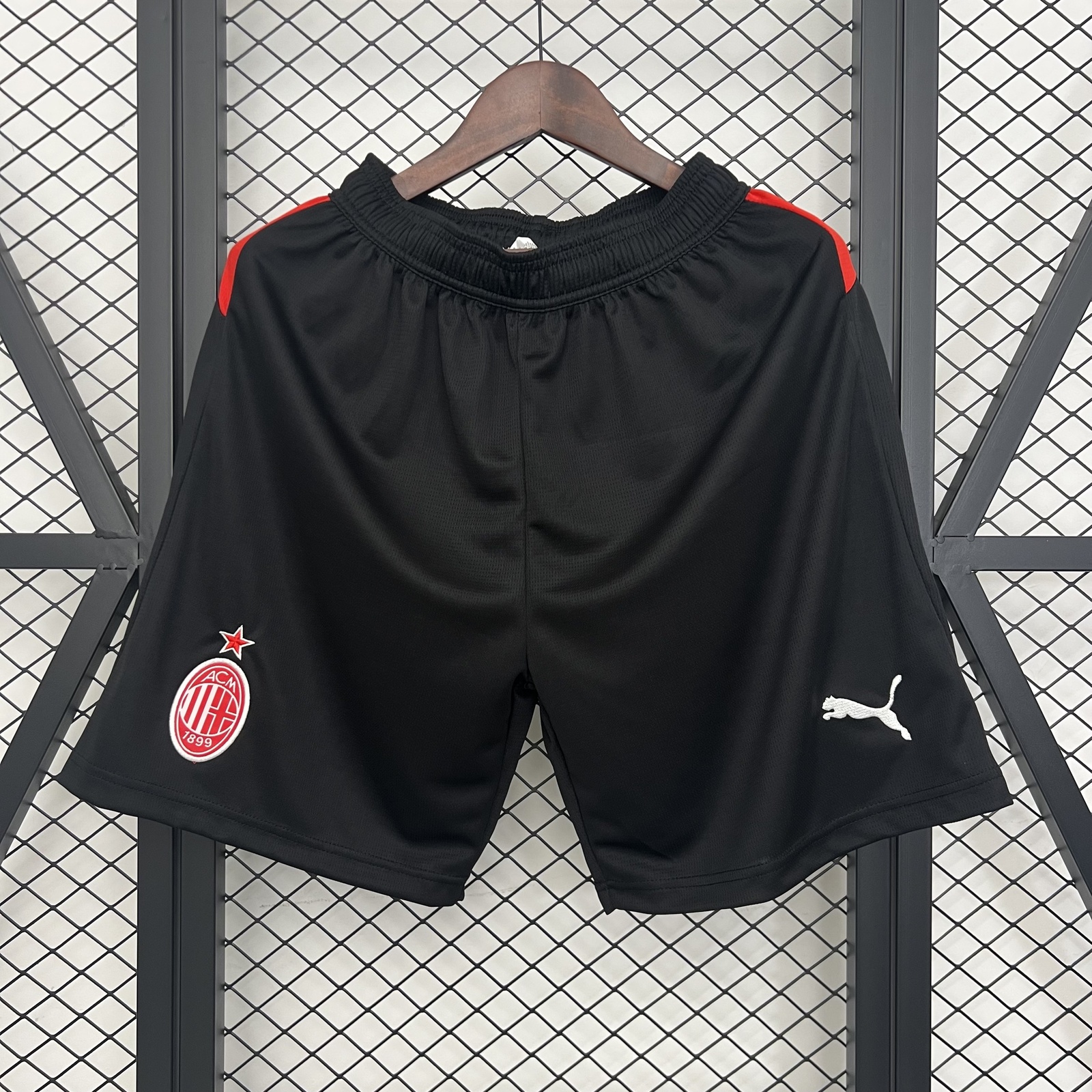 JER-11545_1 AC Milan Home Shorts 25/26 S-XXL - 图片 1