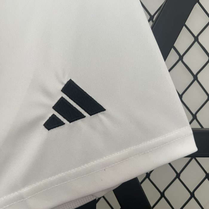 Real Madrid Home Shorts 24/25 - 图片 4