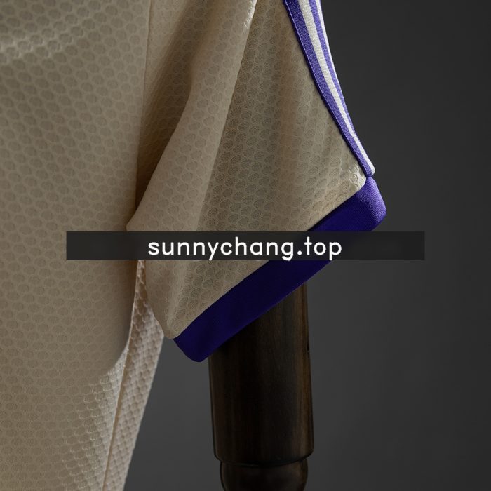 Real Madrid 25/26 Polo - Apricot - 图片 3