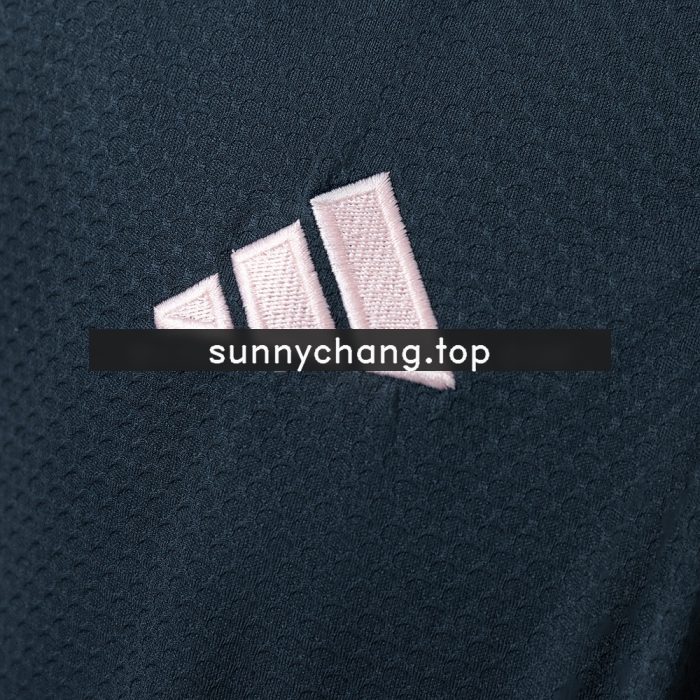 Real Madrid 25/26 Polo - Black & Pink - 图片 4