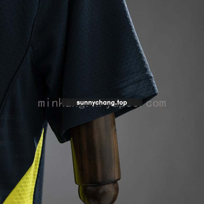 Real Madrid 25/26 Polo Dark Grey Yellow - 图片 3